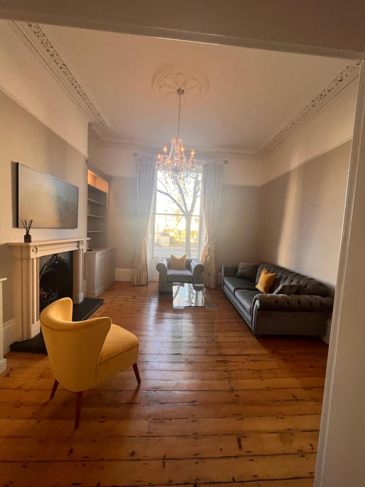 No2 Clarence Grade Ii Regency Townhouse Short Walk To Racecourse And Town Centre Cheltenham